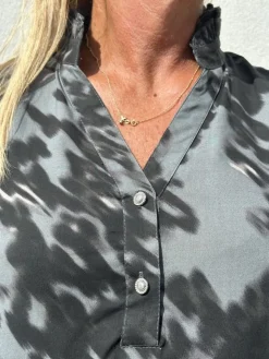 Jada Print Blouse GREY